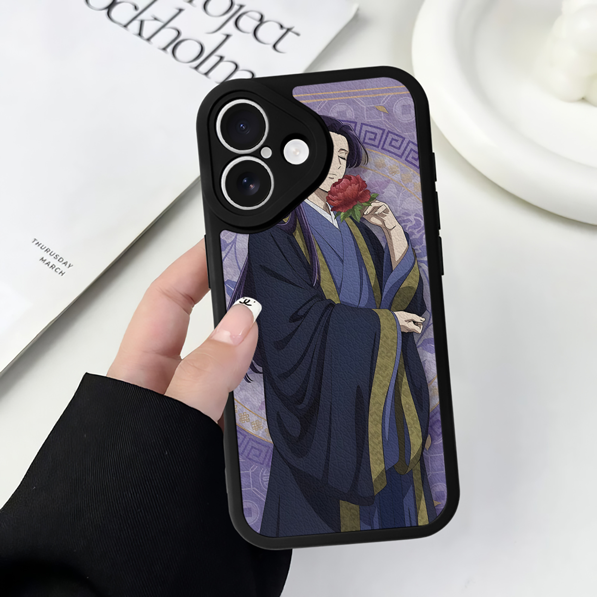 （画像用） 薬屋のひとりごと The Apothecary Diaries 【iPhone 16シリーズ対応】シリコンスマホケース（レザー調） 材質：シリコン